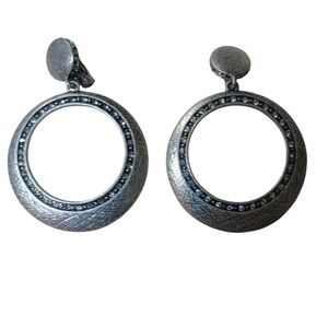 NWOT Large Premier Designs Clip on Textured Silver Circle Earrings  Clear Stone'
